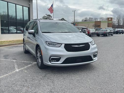 2026 Chrysler Pacifica L