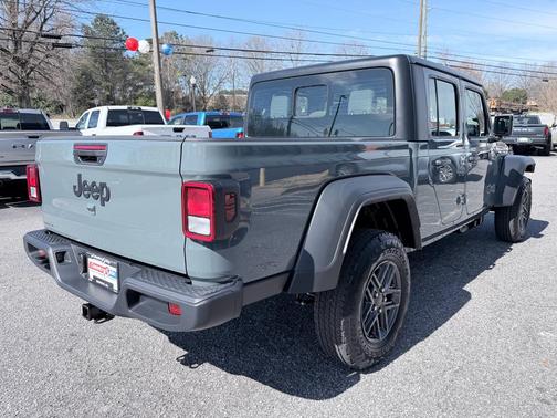 2026 Jeep Gladiator Sport