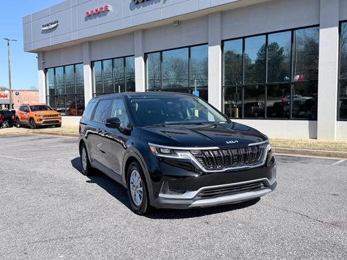 2024 Kia Carnival LX