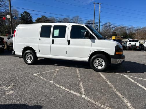 2024 GMC Savana 2500 Work Van