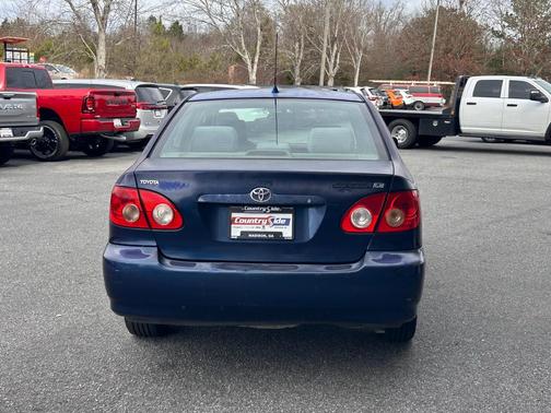 2005 Toyota Corolla LE