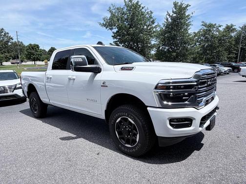 Bright White Clearcoat 2026 RAM 2500 Laramie Crew Cab 4x4 6'4' Box