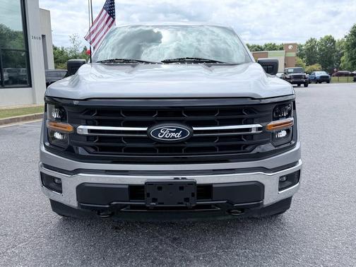 Iconic Silver Metallic 2025 Ford F-150 XLT
