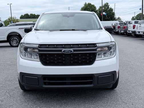 Oxford White 2024 Ford Maverick XLT