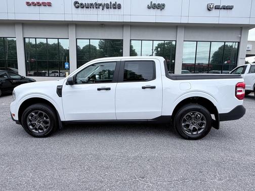 Oxford White 2024 Ford Maverick XLT