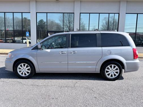 2014 Chrysler Town & Country Touring
