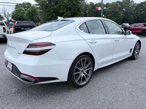 Alta White 2025 Genesis G70 2.5T AWD