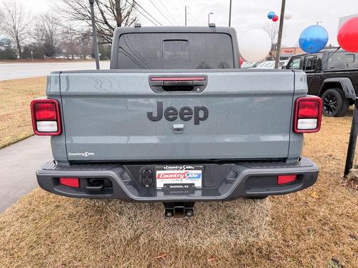 2024 Jeep Gladiator Sport