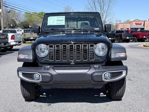 Black Clearcoat 2026 Jeep Gladiator Sport