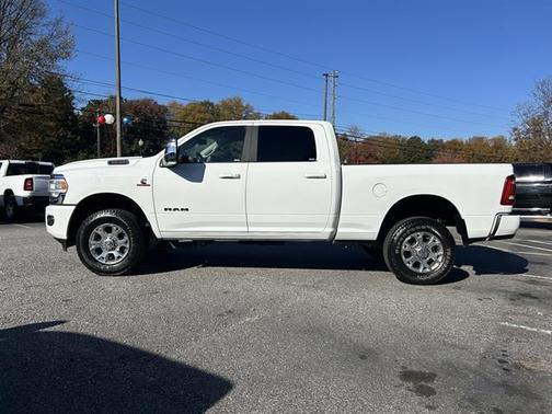 2024 RAM 2500 Laramie Crew Cab 4x4 6'4' Box