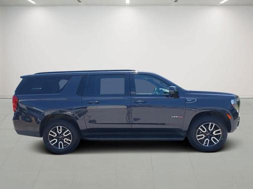 2024 GMC Yukon XL AT4