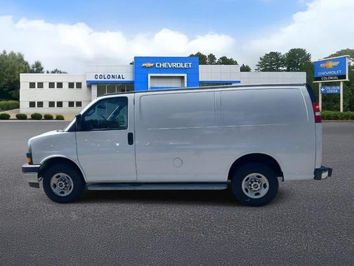 Summit White 2024 GMC Savana 2500 Work Van