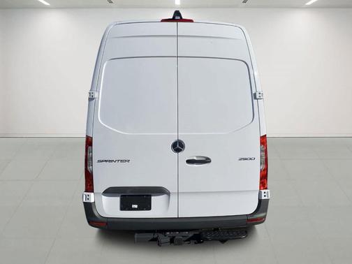 2024 Mercedes-Benz Sprinter 2500