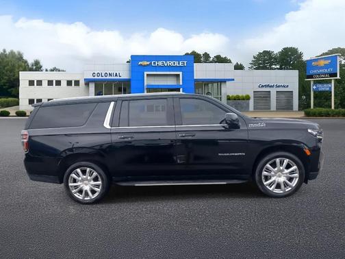 2021 Chevrolet Suburban High Country