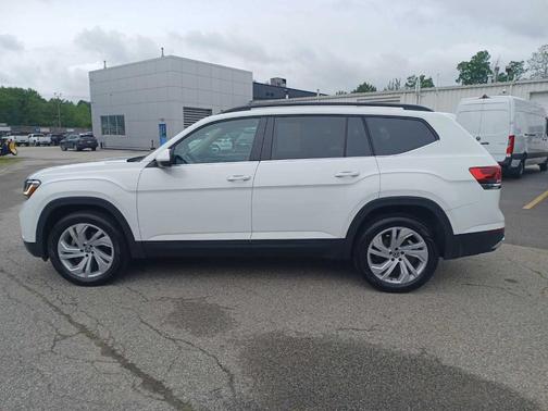2023 Volkswagen Atlas 2.0T SE