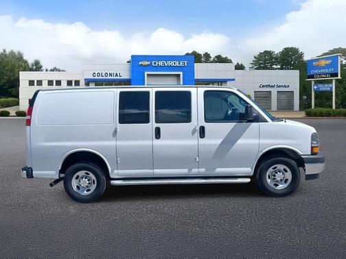 Summit White 2024 Chevrolet Express 2500 Work Van