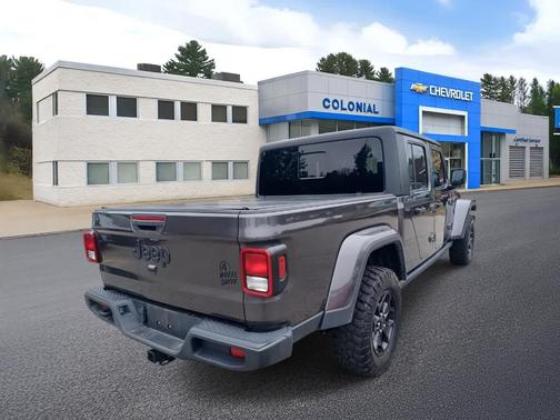 2021 Jeep Gladiator Sport