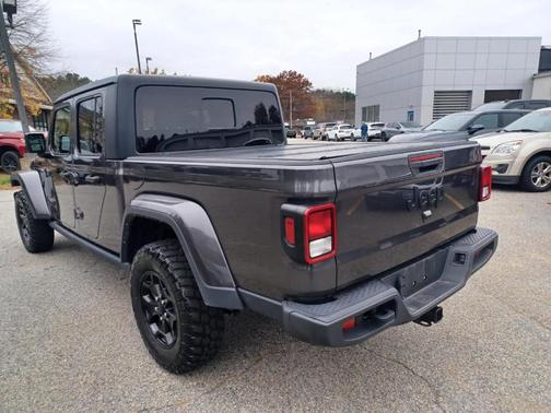2021 Jeep Gladiator Sport