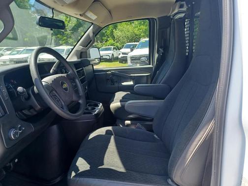 Summit White 2024 Chevrolet Express 2500 Work Van