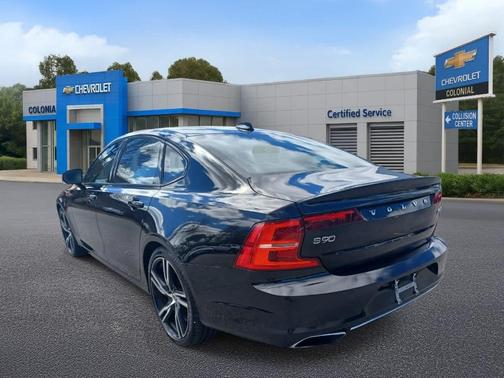 Gray Metallic 2020 Volvo S90 T6 R-Design