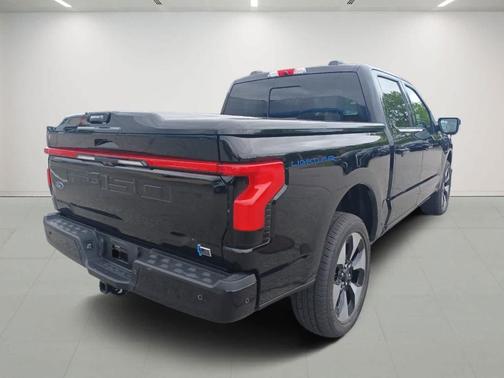 2023 Ford F-150 Lightning Platinum