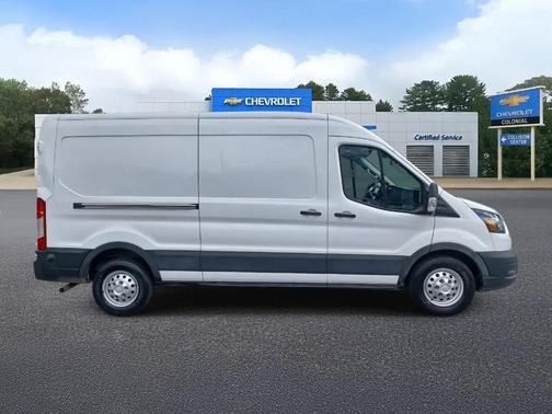 2022 Ford Transit-250 