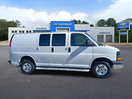 2022 GMC Savana 2500 Work Van