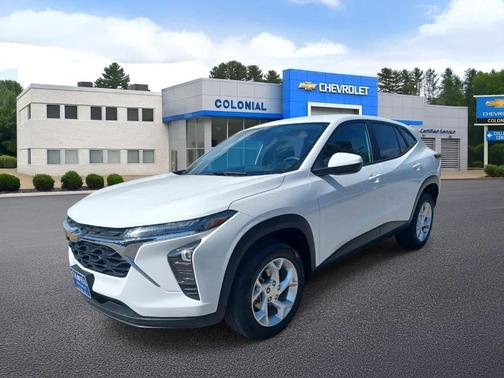Summit White 2024 Chevrolet Trax LS