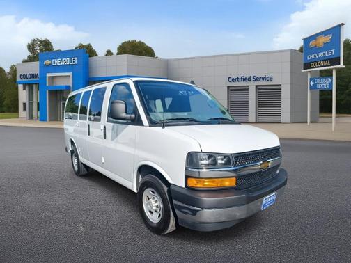 2025 Chevrolet Express 3500 LS