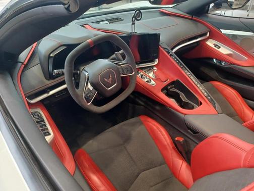 Arctic White 2023 Chevrolet Corvette Stingray w/2LT
