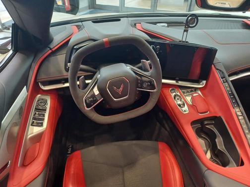 Arctic White 2023 Chevrolet Corvette Stingray w/2LT