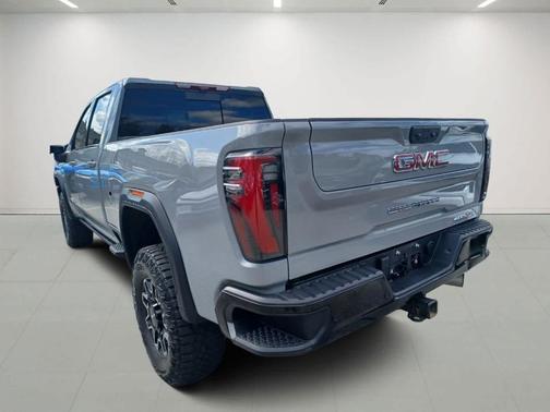 2024 GMC Sierra 2500 AT4X