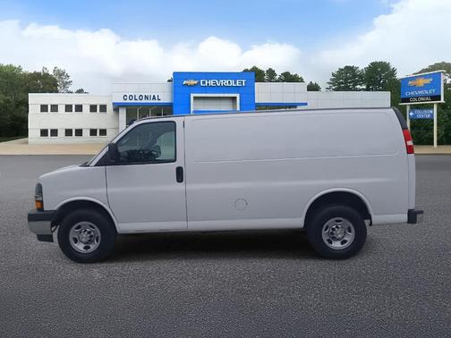 2022 Chevrolet Express 2500 Work Van