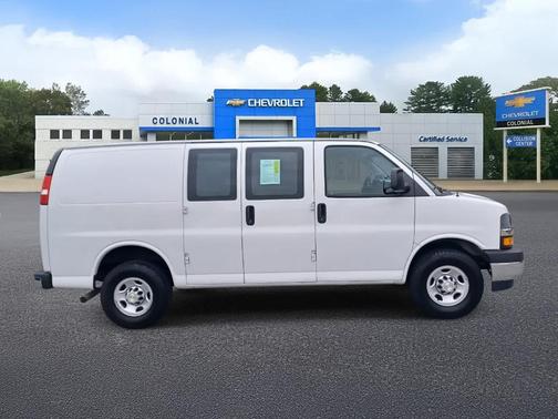 2022 Chevrolet Express 2500 Work Van