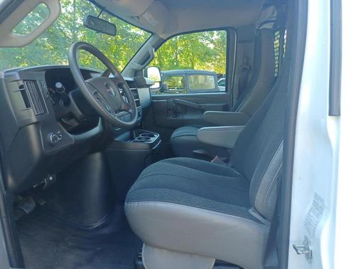 2024 GMC Savana 2500 Work Van