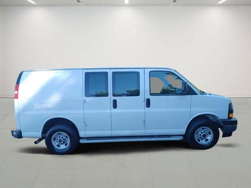 2024 GMC Savana 2500 Work Van