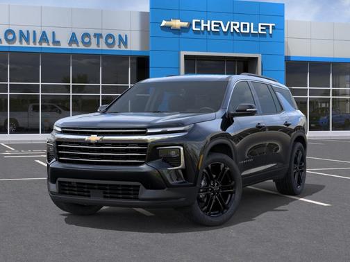 Mosaic Black Metallic 2026 Chevrolet Traverse LT