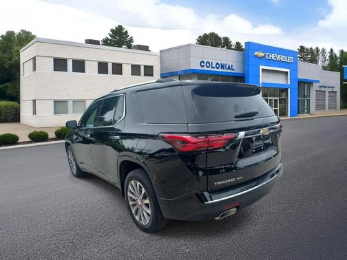 Mosaic Black Metallic 2023 Chevrolet Traverse Premier