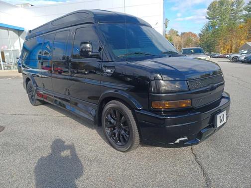 2025 Chevrolet Express 2500 Work Van