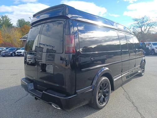 2025 Chevrolet Express 2500 Work Van