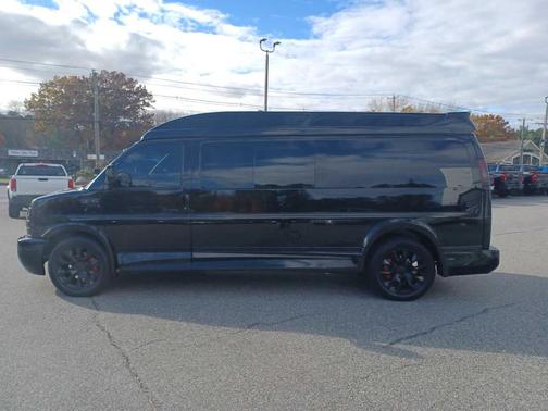 2025 Chevrolet Express 2500 Work Van