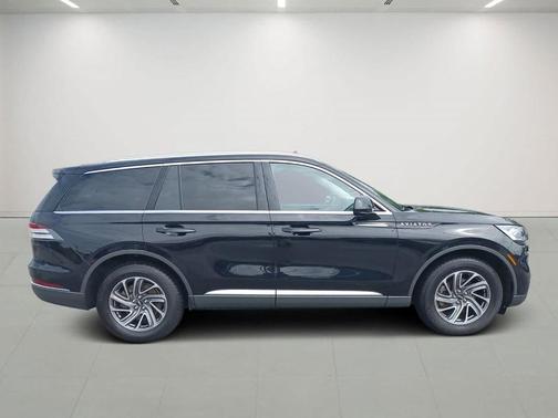 2023 Lincoln Aviator Livery
