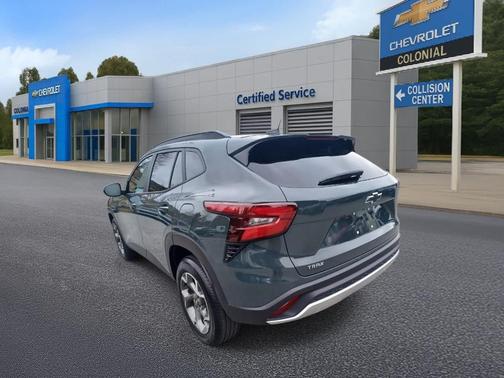2025 Chevrolet Trax LT