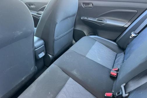 Aspen White Tricoat 2025 Nissan Versa 1.6 SV