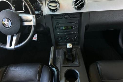 2006 Ford Mustang GT Premium