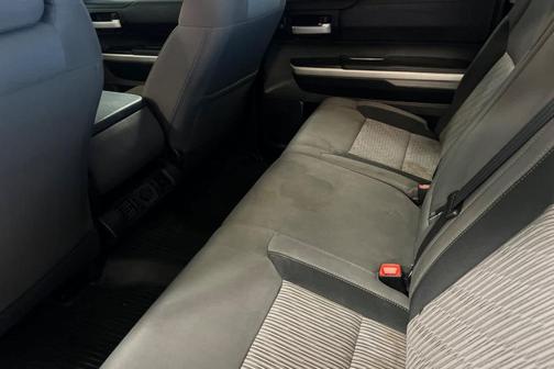 2014 Toyota Tundra SR5