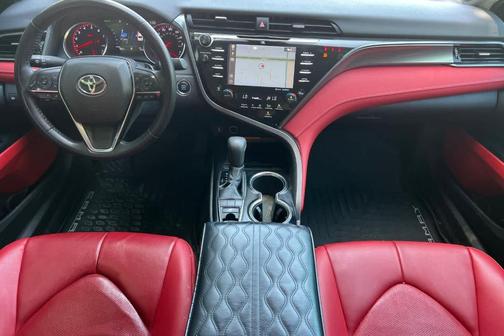 Midnight Black Metallic 2019 Toyota Camry XSE