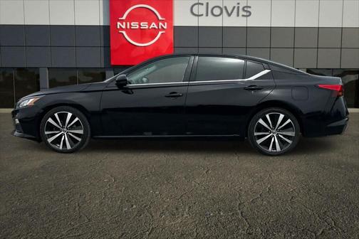 Black 2019 Nissan Altima 2.5 SR