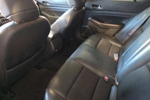 Black 2019 Nissan Altima 2.5 SR