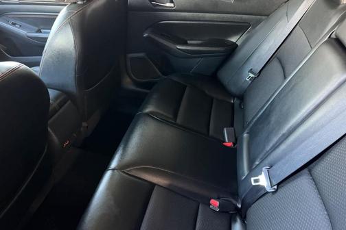 Black 2019 Nissan Altima 2.5 SR